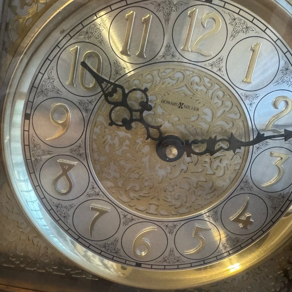 Elegant Wooden Mantel Clock with Gold Detailing